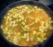 Voki&scaron;ka bulvių sriuba su &bdquo;Chorizo&ldquo; de&scaron;ra