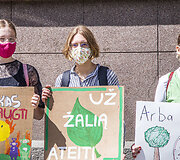&bdquo;Fridays For Future&ldquo; judėjimas prie&scaron; neefektyvią Aplinkos ministerijos politiką