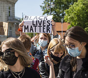 Eisena už juodaodžių teises Vilniuje
