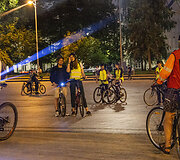 Naktinė &bdquo;kritinė masė&ldquo; kartu su &bdquo;Bike Ride Vilnius&ldquo;