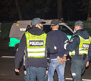 Akimirka i&scaron; vykusio policijos reido
