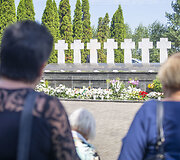 Medininkų tragedijos 30-ųjų metinių minėjimas prie Medininkų aukų memorialo