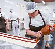 Radviliškių kaimo kepykloje dirba 48 darbuotojai