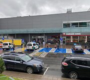 Vilniaus &bdquo;Akropolyje&ldquo; prane&scaron;ta apie galimą sprogmenį, evakuojami žmonės