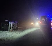 Ties Lazdijais apvirto keleivius vežęs autobusas