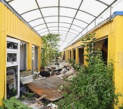 Sąvartynu tapęs geltonųjų kioskų turgus &Scaron;e&scaron;kinėje