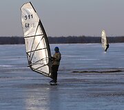 Potvynio zonoje vėją pasikinkė klubo &bdquo;Ventvėjas&ldquo; ekstremalai (Skaitytojo Rolando nuotr.)