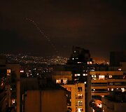 Iranas paleido raketas į Izraelį