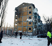 Rusijos atakų padariniai Kyjive / Valentyn Ogirenko / REUTERS