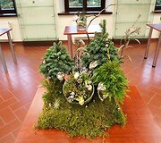 Kalėdinė dvasia gyva floristinėse kompozicijose
