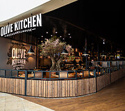 Garsus &scaron;efas įvertino Vilniuje duris atvėrusį restoraną &bdquo;Olive Kitchen&ldquo;