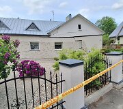 Pasvalyje po namu atsivėrė smegduobė