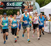 Vingio parke įvyko tvarus estafetinis miesto bėgimas &bdquo;Centric 5x5 Relay Run&ldquo;