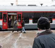 Traukinys i&scaron; Vilniaus į Rygą