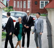 Tautvydas Sabonis ir Adas Ju&scaron;kevičius su žmona Simona