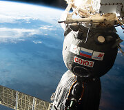 NASA astronautas Chrisas Cassidy ir rusų kosmonautai Anatolijus Ivani&scaron;inas bei Ivanas Vagneris nusileido Žemėje