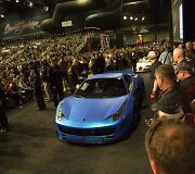 Justino Bieberio &bdquo;Ferrari 458 Italia&ldquo; aukcione Arizonoje