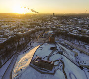 Apglėbtas &scaron;alčio Vilnius paskendo besileidžiančios saulės spinduliuose