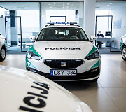 Pristatyti nauji tarnybiniai policijos automobiliai