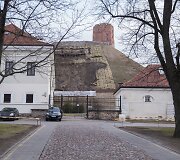 Nuo&scaron;liaužos niokoja Gedimino pilies kalną