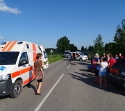 Dviratininkės ir automobilio susidūrimas Veiviržėnuose