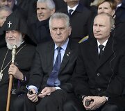 Serbijos prezidentas Tomislavas Nikoličius ir Rusijos prezidentas Vladimiras Putinas
