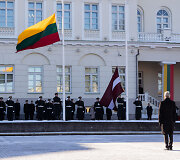 Vėliavų pakėlimo ceremonija
