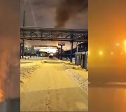 Rusijoje netoli Sankt Peterburgo užsidegė gamtinių dujų terminalas