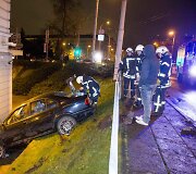 BMW avarija Vilniuje: nulėkė nuo kelio ir rėžėsi į vie&scaron;bučio sieną