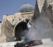 Musulmonų susirėmimai su Izraelio saugumo pajėgomis Jeruzalėje