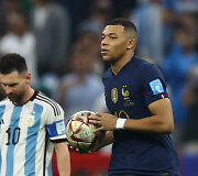Kylianas Mbappe ir L.Messi