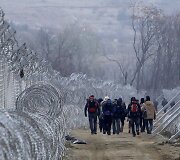 Migrantai prie tvoros Makedonijoje