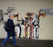 Nauji Banksy pie&scaron;iniai Londone