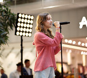 &bdquo;Vilnius Outlet&ldquo; ir modelių mokykla &bdquo;CatWalk&ldquo; surengė stilingą &bdquo;Back To School&ldquo; mados &scaron;ventę.