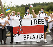 &bdquo;Laisvės kelio&ldquo; dalyviai renkasi į sektorius nuo Katedros aik&scaron;tės iki Medininkų memorialo