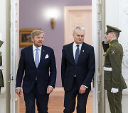 Nyderlandų karalius Willemas Alexanderis, Gitanas Nausėda