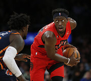 20-21. Pascalis Siakamas (&bdquo;Toronto Raptors&ldquo;) &ndash; 37,9 mln. JAV dolerių