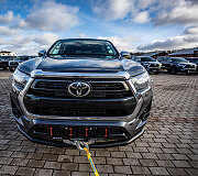 Lietuvos kariuomenei perduoti nauji i&scaron;minavimo visureigiai &bdquo;Toyota Hilux&ldquo;