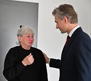 Užsienio reikalų ministras Kęstutis Budrys prie sienos su Baltarusija pasitinka Minsko i&scaron;laisvintus politinius kalinius