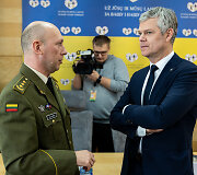 Elegijus Paulavičius, Darius Jauni&scaron;kis