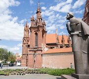 Atsinaujinusio skvero pristatymo akimirka