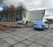 Savaitgalį vandalai niokojo Sporto rūmus