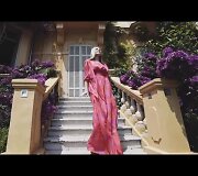 Eleonora Sebrova vaizdo klipe &bdquo;I Follow You&ldquo;