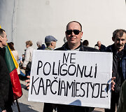 Sąjūdžio &bdquo;Už Lietuvos mi&scaron;kus&ldquo; mitingas prie&scaron; Kapčiamiesčio poligoną