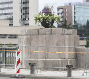 Nukelinėjamos Žaliojo tilto skulptūros