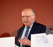 Andrius Kubilius