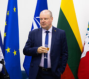 Edita Gudi&scaron;auskienė, Saulius Skvernelis
