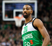 Austin Hollins