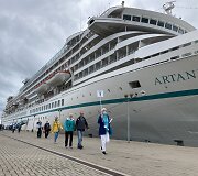 Į Klaipėdą po dvejų metų pertraukos įplaukė kruizinis laivas, atplukdęs beveik 700 turistų. 