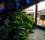 Automobilis įvažiavo į vie&scaron;butį